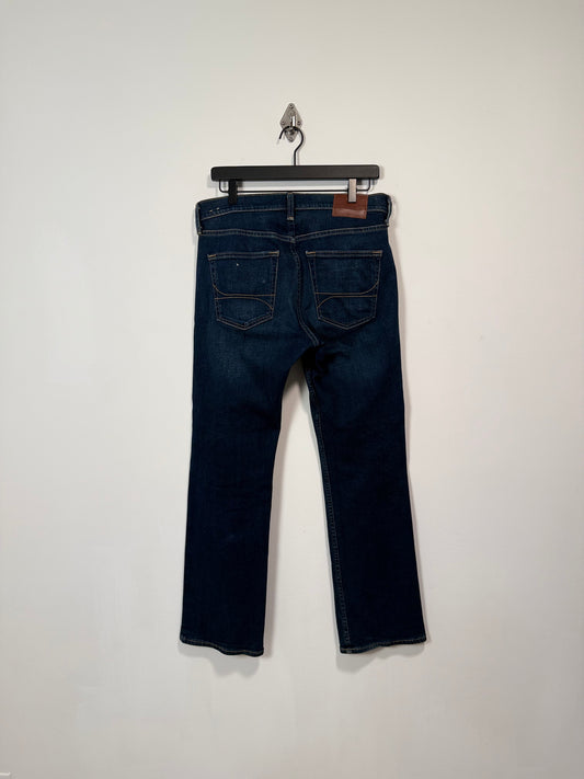 DARK WASH STANDARD FIT DENIM PANTS