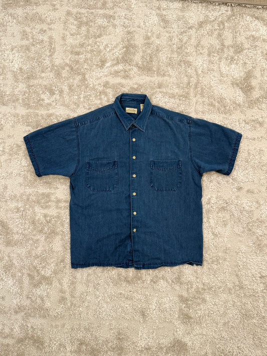 ST. JOHN'S BAY SHORT SLEEVE CHAMBRAY SHIRT
