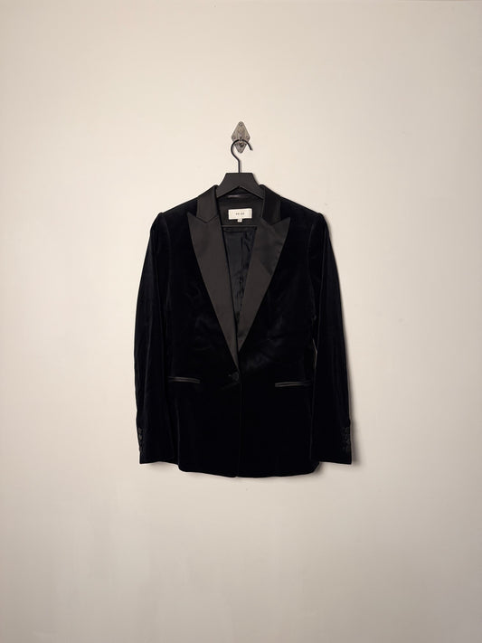 SATIN PEAK LAPEL VELVET BLAZER