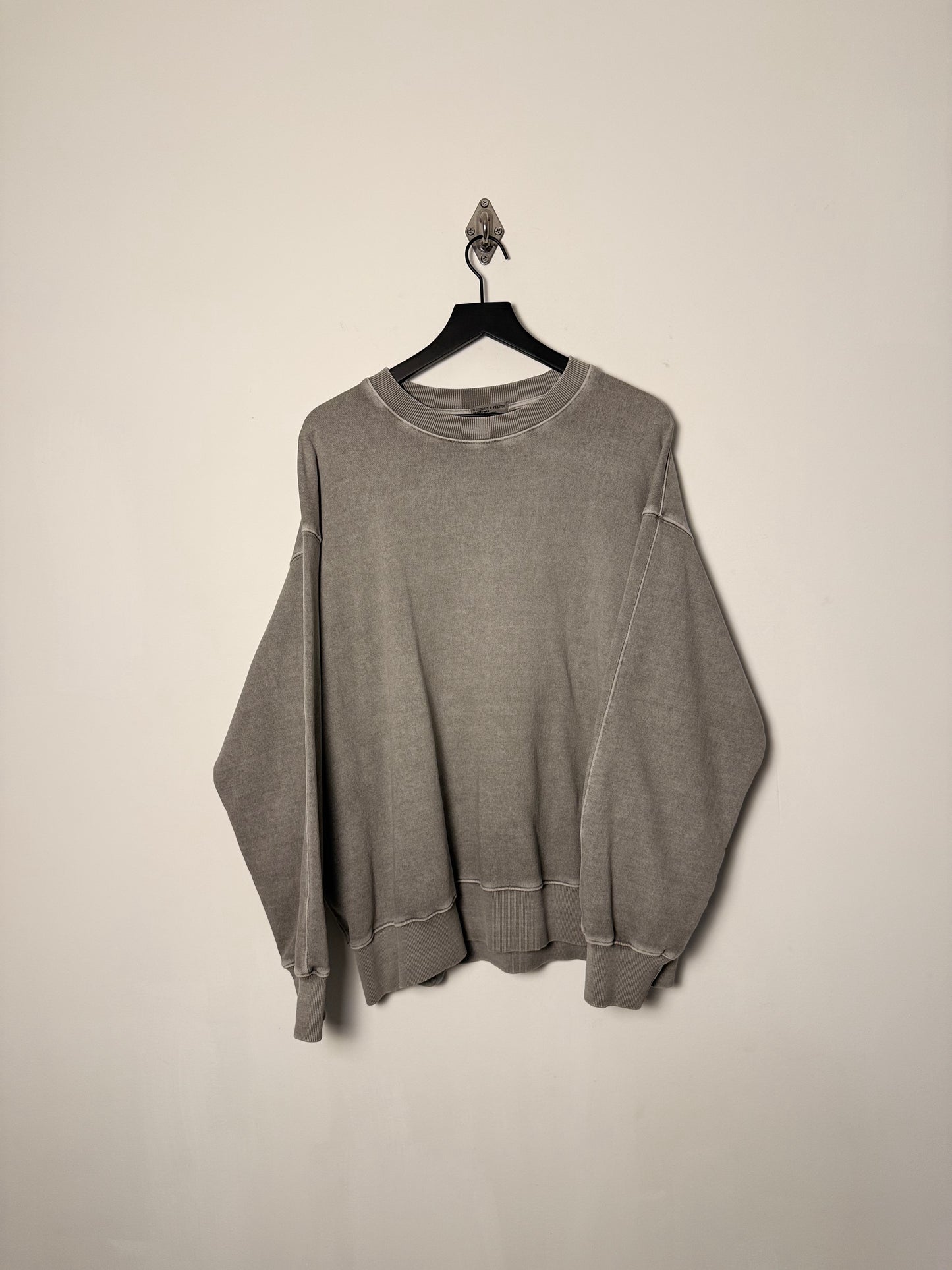 GARMENT DYE SWEATSHIRT