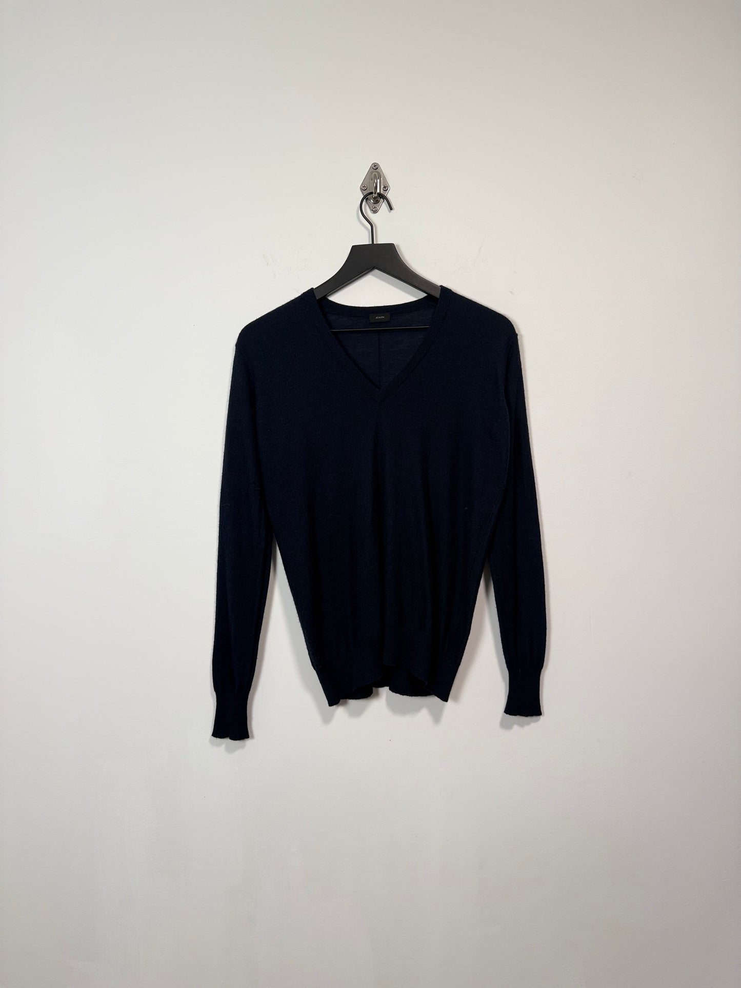 CASHMERE SILK V NECK LIGHTWEIGHT SWEATER